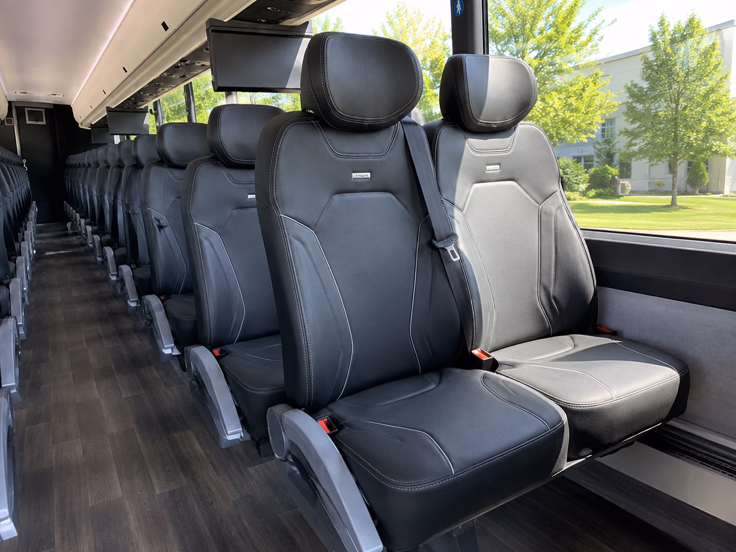 charter buses for weddings at westmount country club and nearby venues