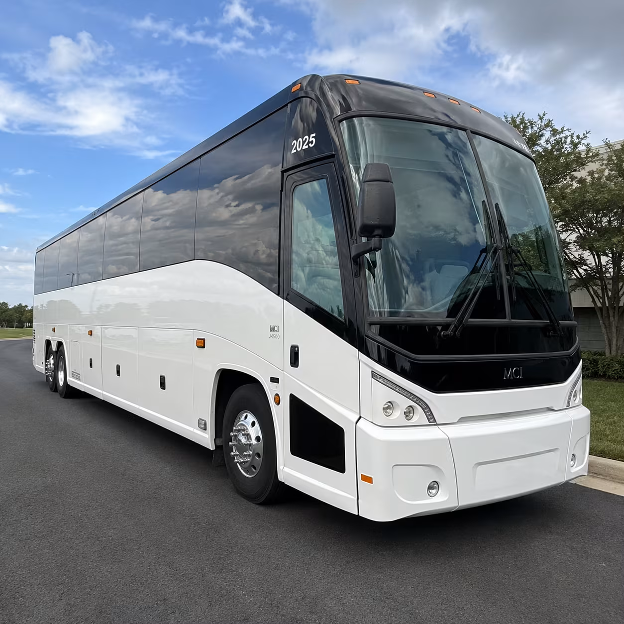 corporate airport transfer buses to ewr and teterboro
