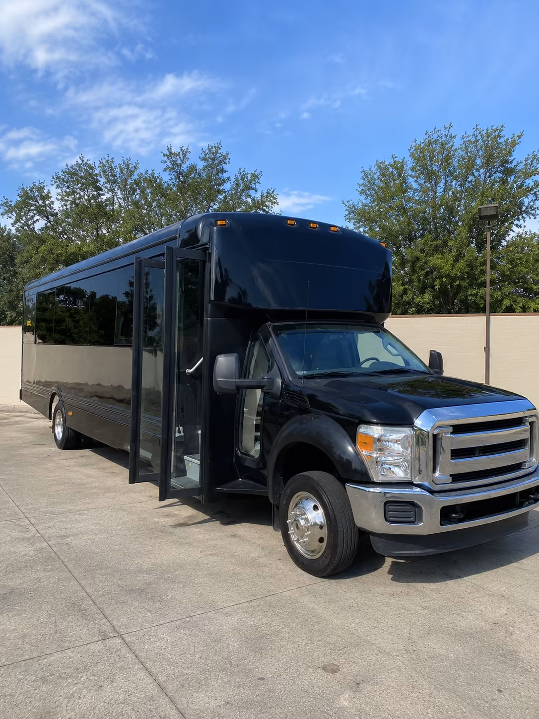 paterson 20 passenger party bus